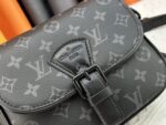 louis vuitton Montsouris Messenger black PM​ bag logo view